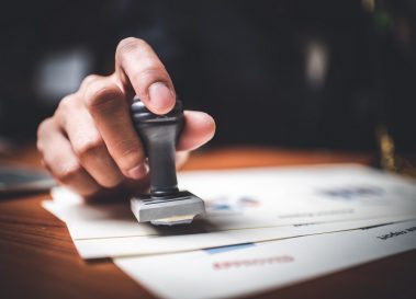 レンタルEC開業に必要な手続きとは？古物商許可やクレジットカード申請、配送業者との契約等
